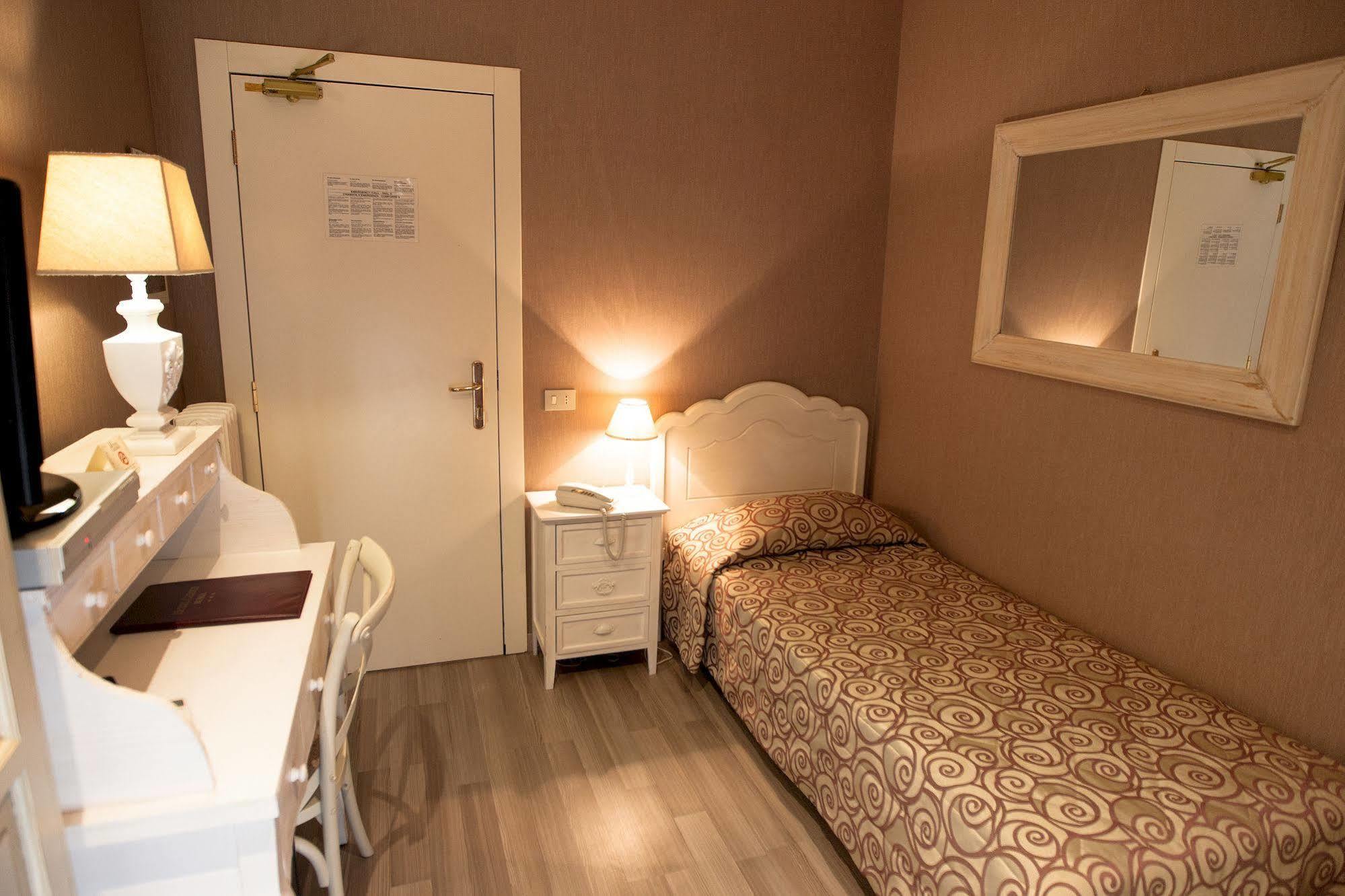 Hotel Gerber 罗马 外观 照片